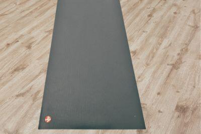 How to Roll Up a Manduka Yoga Mat (to keep it clean) + BONUS TRAVEL TIP 